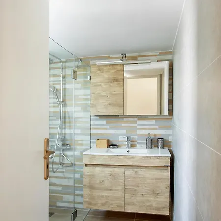 Ark Vouliagmeni Apartment Athens